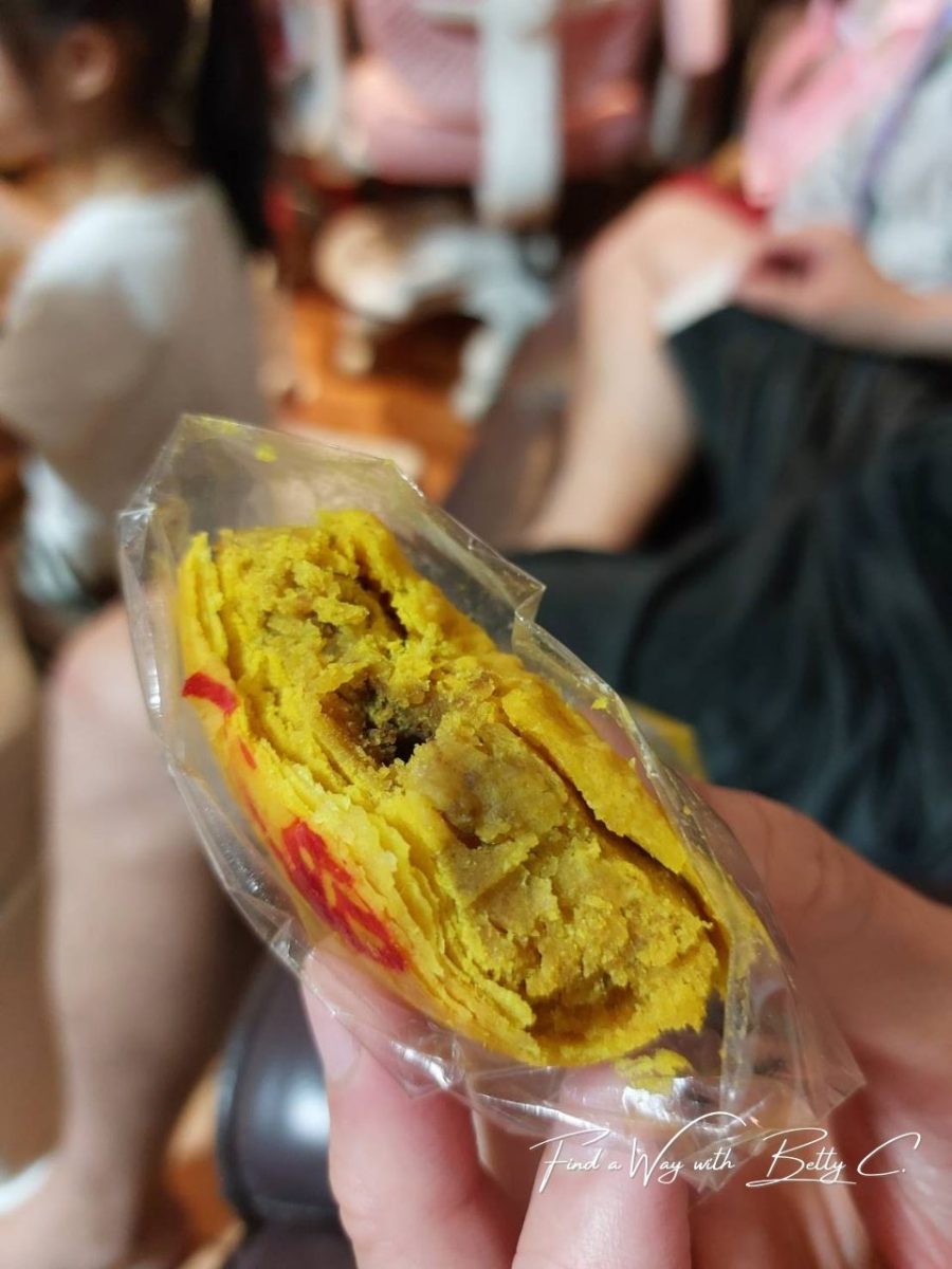 咬下一口滿滿咖哩香